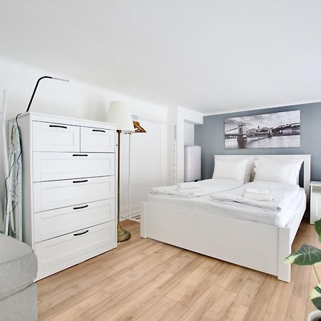 Studio Apartments By Hi5- Cozy Studio Budapest Esterno foto