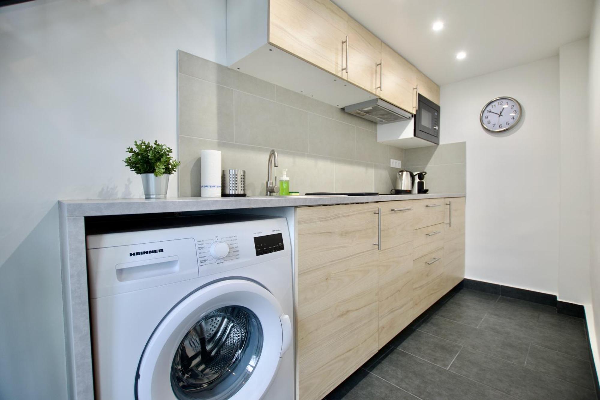Studio Apartments By Hi5- Cozy Studio Budapest Esterno foto